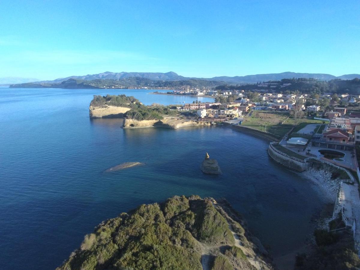 Beautiful Nearby Beach House With Garden, Private Pool And Large Yard シダリオン エクステリア 写真