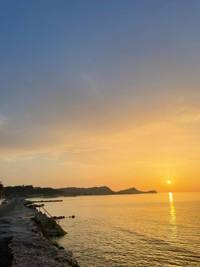 Beautiful Nearby Beach House With Garden, Private Pool And Large Yard シダリオン エクステリア 写真