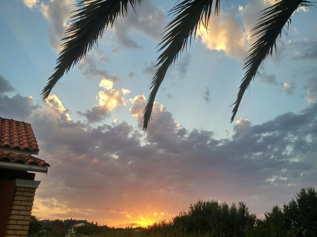 Beautiful Nearby Beach House With Garden, Private Pool And Large Yard シダリオン 部屋 写真