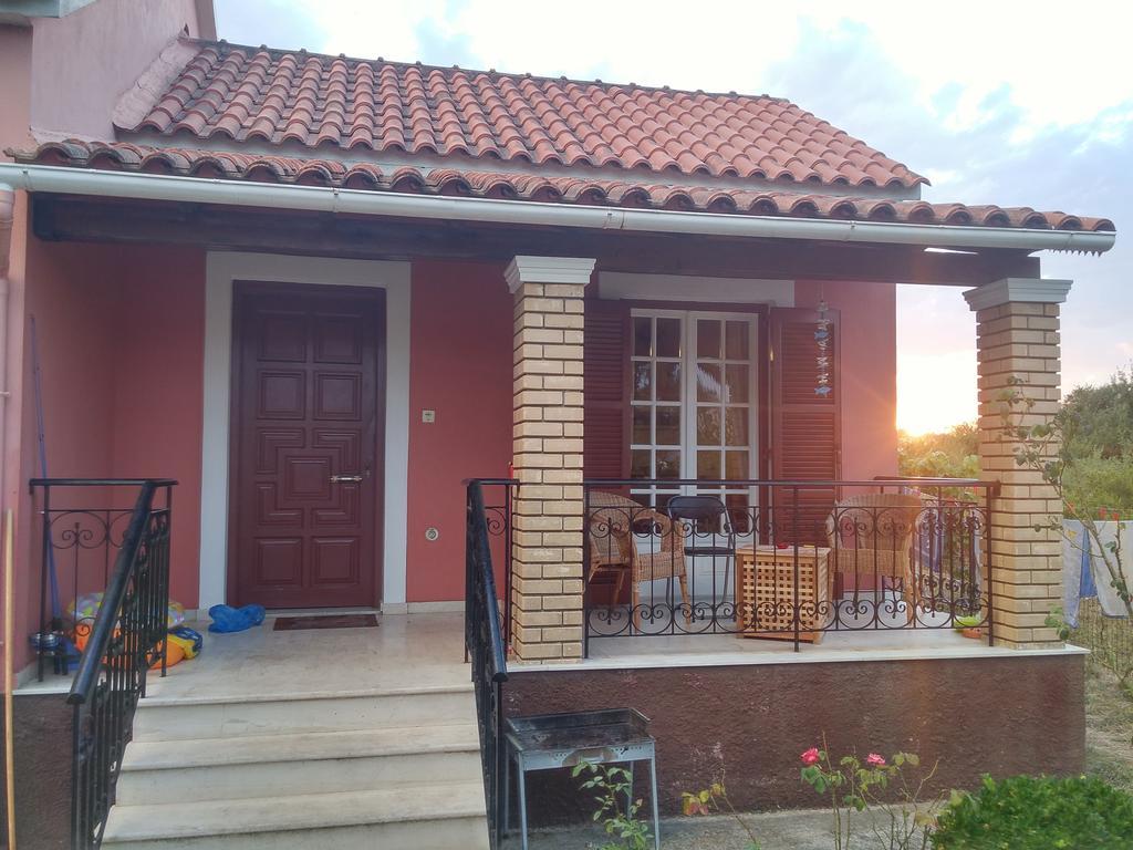 Beautiful Nearby Beach House With Garden, Private Pool And Large Yard シダリオン 部屋 写真
