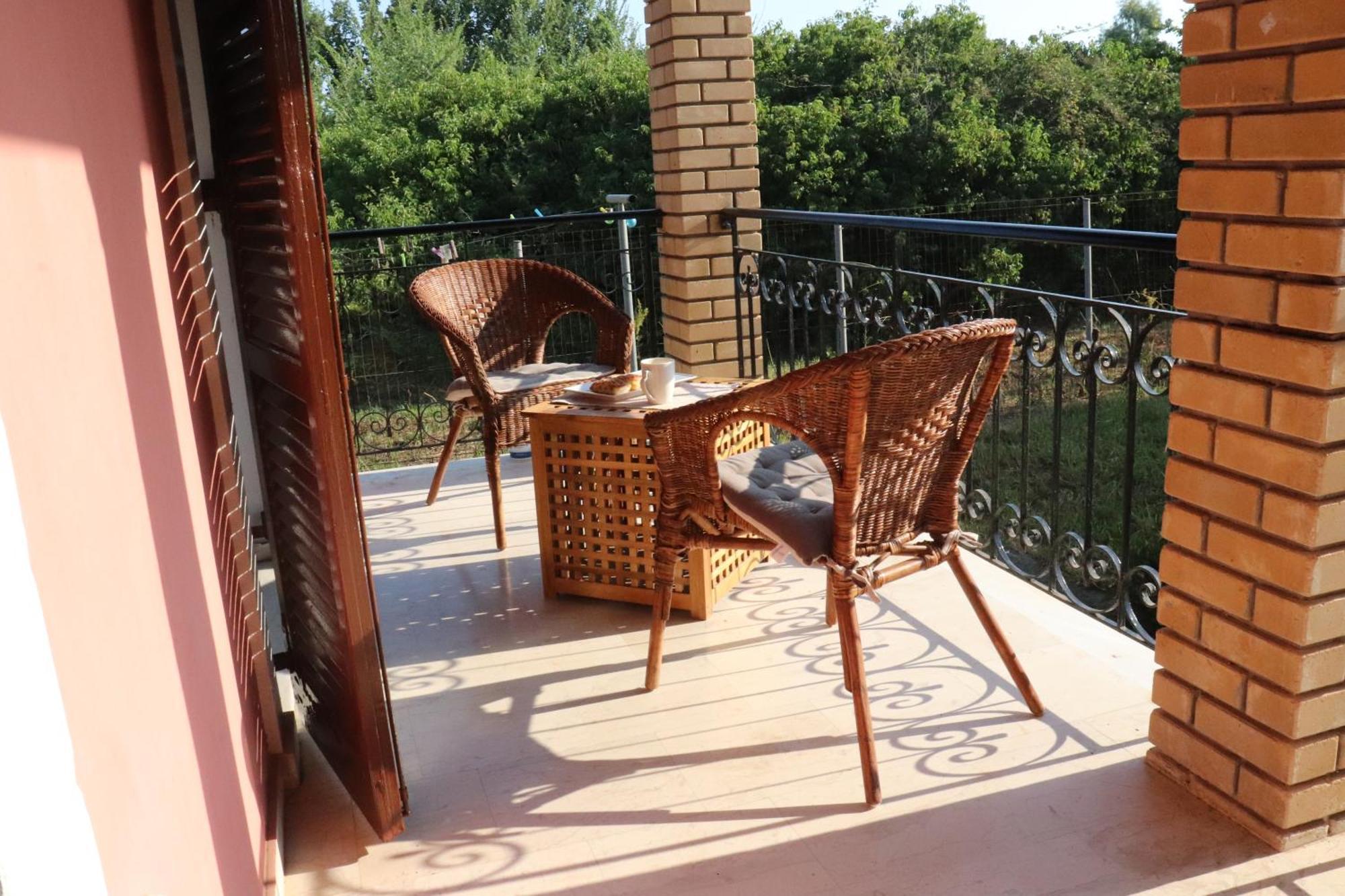 Beautiful Nearby Beach House With Garden, Private Pool And Large Yard シダリオン エクステリア 写真