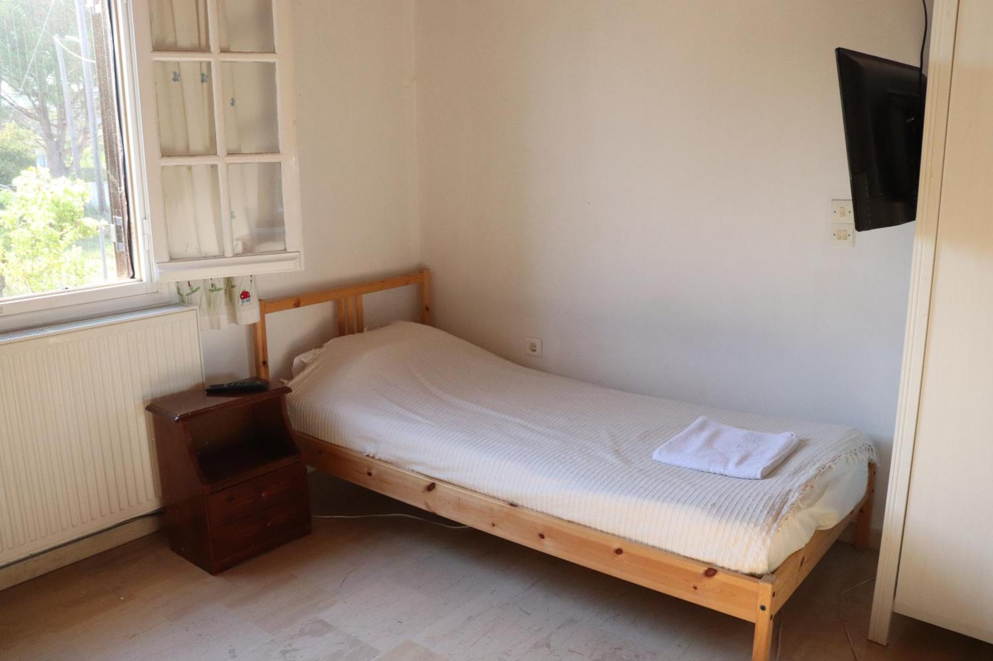 Beautiful Nearby Beach House With Garden, Private Pool And Large Yard シダリオン エクステリア 写真