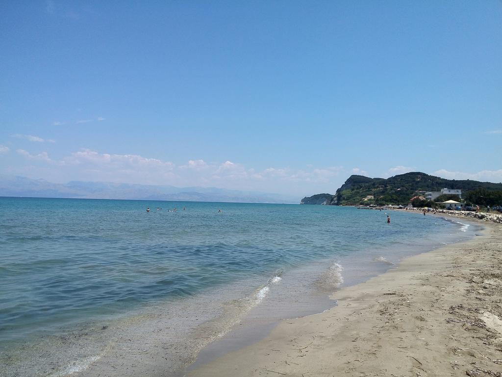 Beautiful Nearby Beach House With Garden, Private Pool And Large Yard シダリオン エクステリア 写真